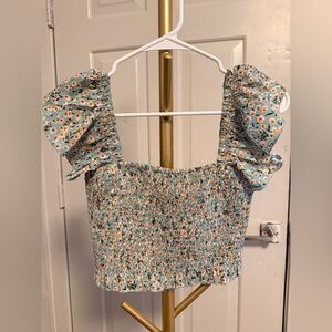 Lulu’s Floral Smocked Puff Sleeve Crop Top
